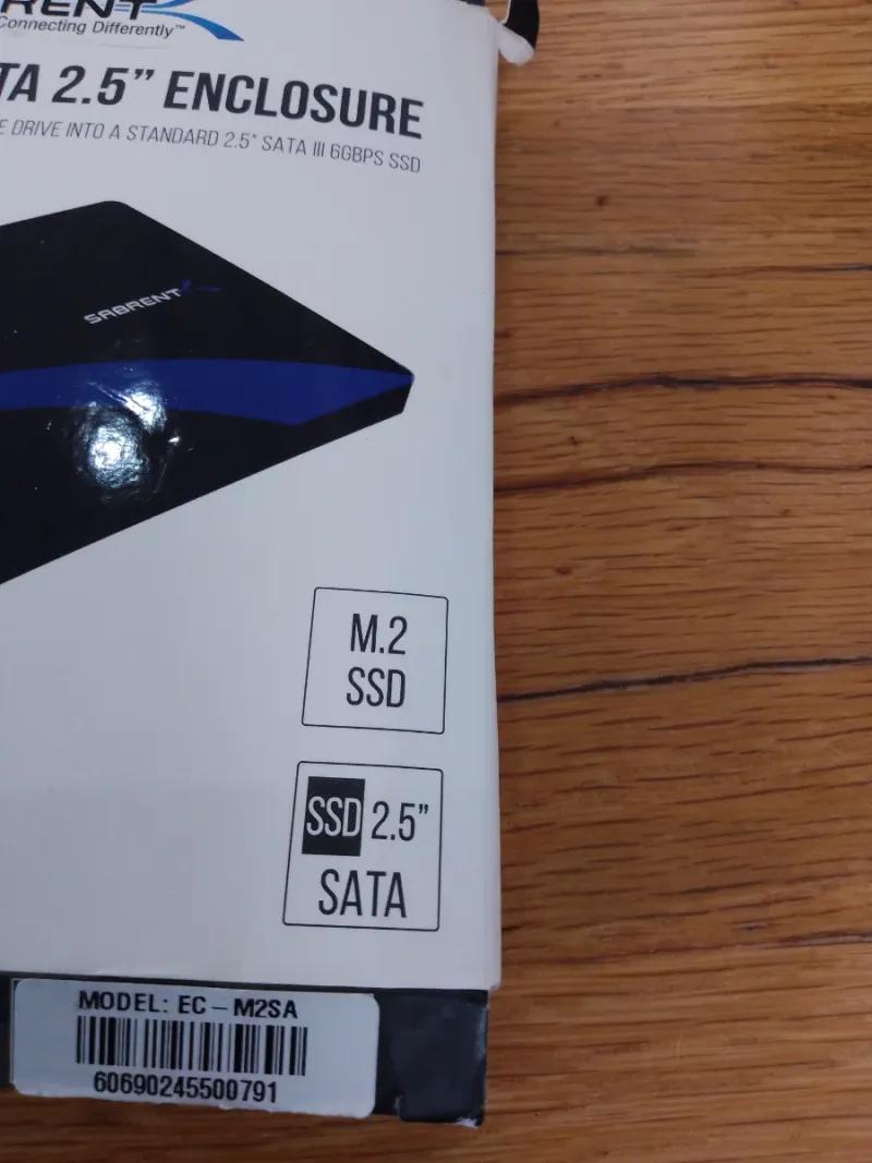 Sabrent M.2 SSD a SATA 2.5 Enclosure afbeelding 2