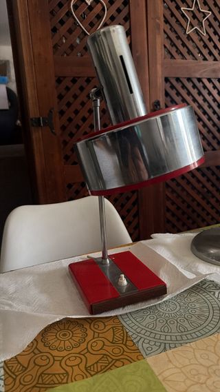 Lampada da scrivania design rosso/argento