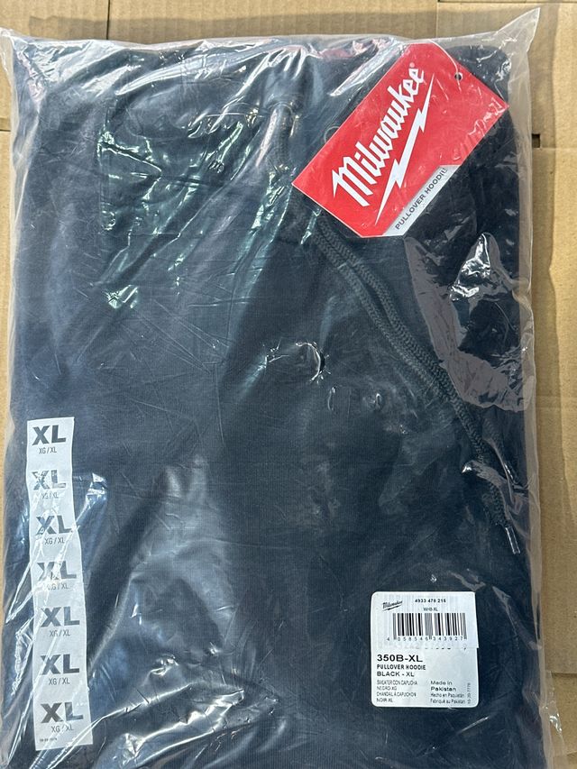 Sudadera Milwaukee con capucha XL Negra