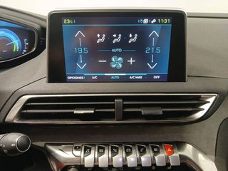 Peugeot 3008  300 e-EAT8 GT