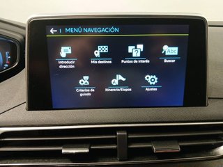 Peugeot 3008  300 e-EAT8 GT
