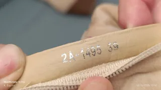 Botas de mujer beige con hebilla