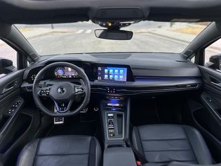 Volkswagen Golf 8r 320