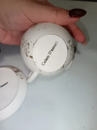 Tazza e piattino decorativi con cuore