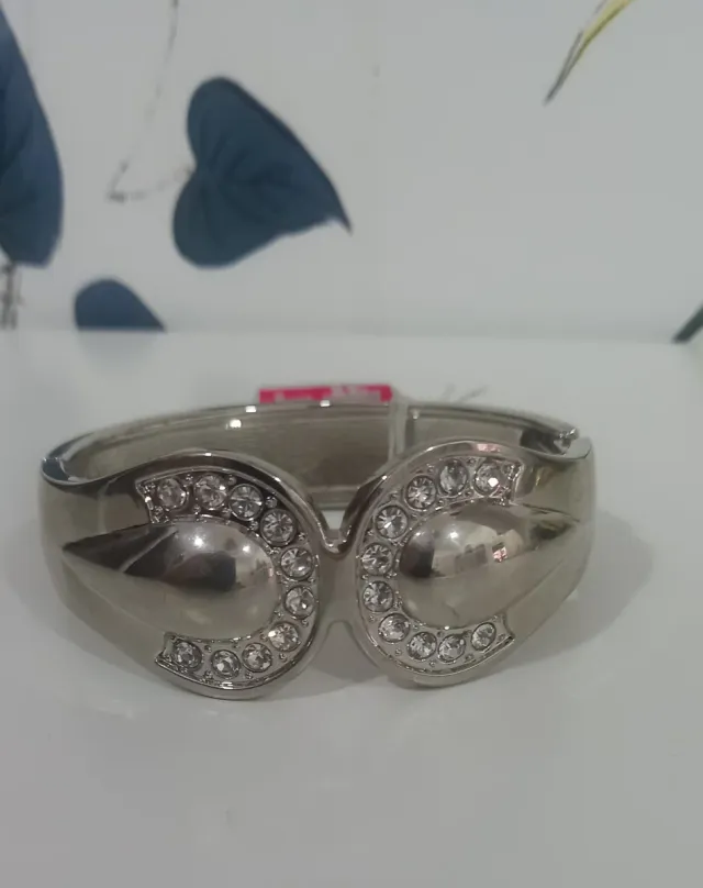 Pulsera acero plateada con pedrería