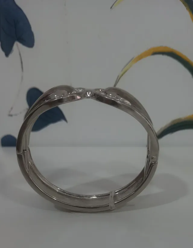 Pulsera acero plateada con pedrería