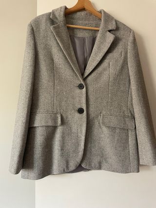 Chaqueta Zara Gris Espiga. Lana gruesa