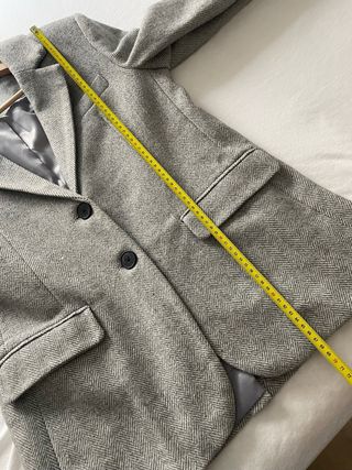 Chaqueta Zara Gris Espiga. Lana gruesa