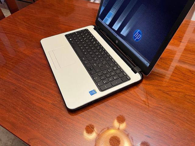 Portatile HP i7 8GB RAM