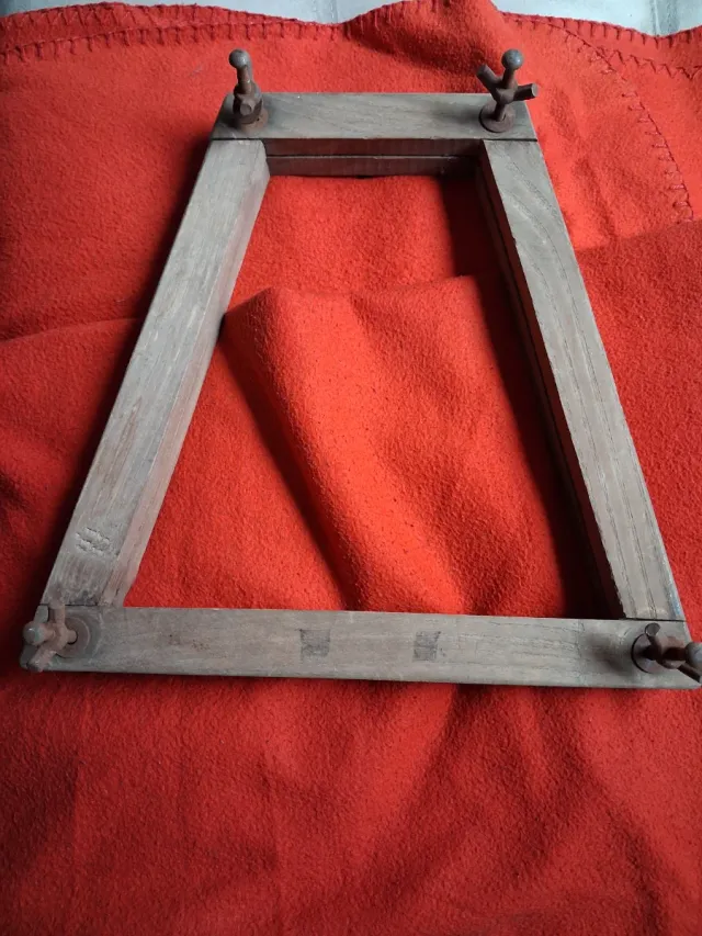 Marco madera antiguo para raquetas