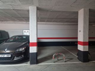 Garaje en venta en Portillejo - Valdegastea en Logroño