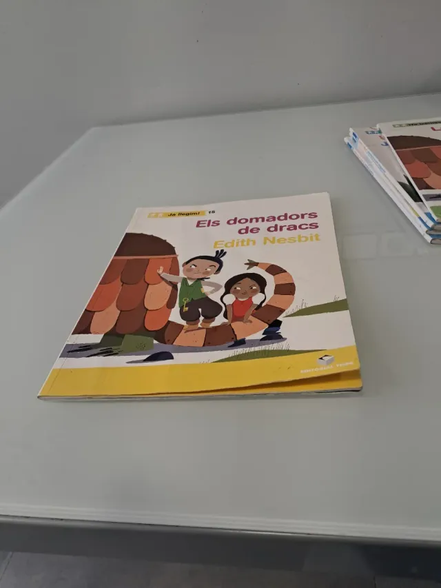 Ja llegim! 015 - Els domadors de dracs -Edith N...