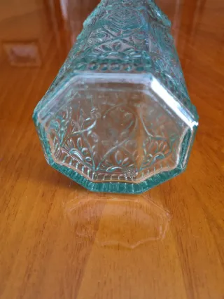 Bottiglia in vetro decorata