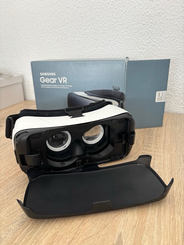 Occhiali VR Samsung Gear VR per Realtà Virtuale