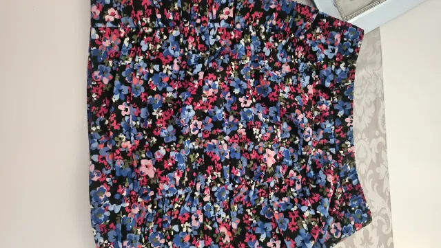 Minifalda Stradivarius floral