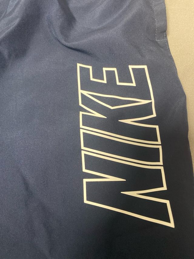Pantalón deportivo Nike azul marino talla L junio