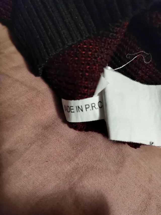 Maglione bordeaux collo alto taglia S