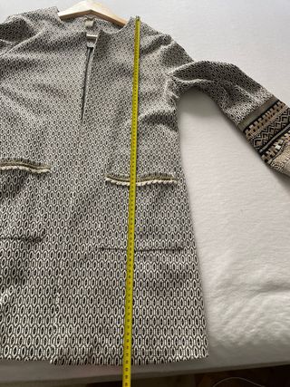 Chaqueta larga vestir beige y negra