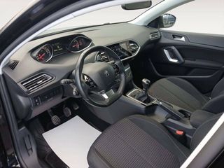 Peugeot 308  5P  BlueHDi 130 S&S MAN Active Pack