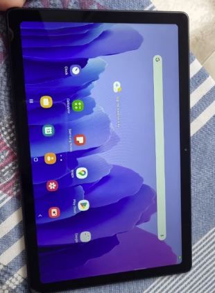 Samsung Galaxy Tab A7 Gris + Cargador