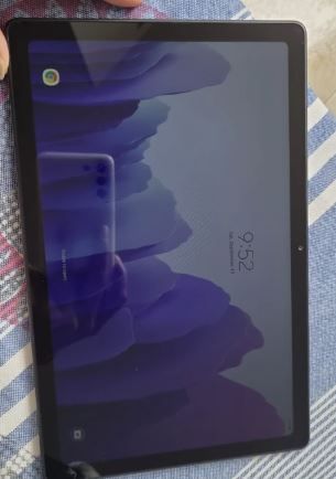 Samsung Galaxy Tab A7 Gris + Cargador