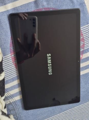 Samsung Galaxy Tab A7 Gris + Cargador