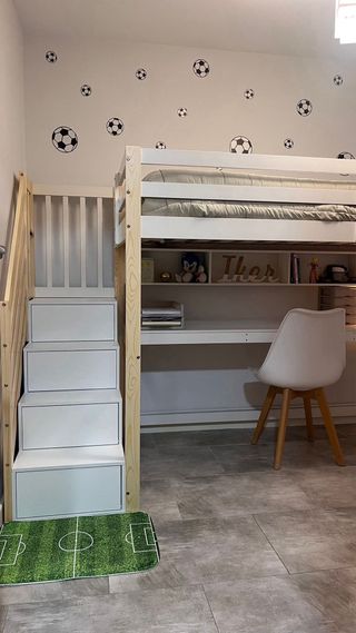 Cama nido blanca con escritorio