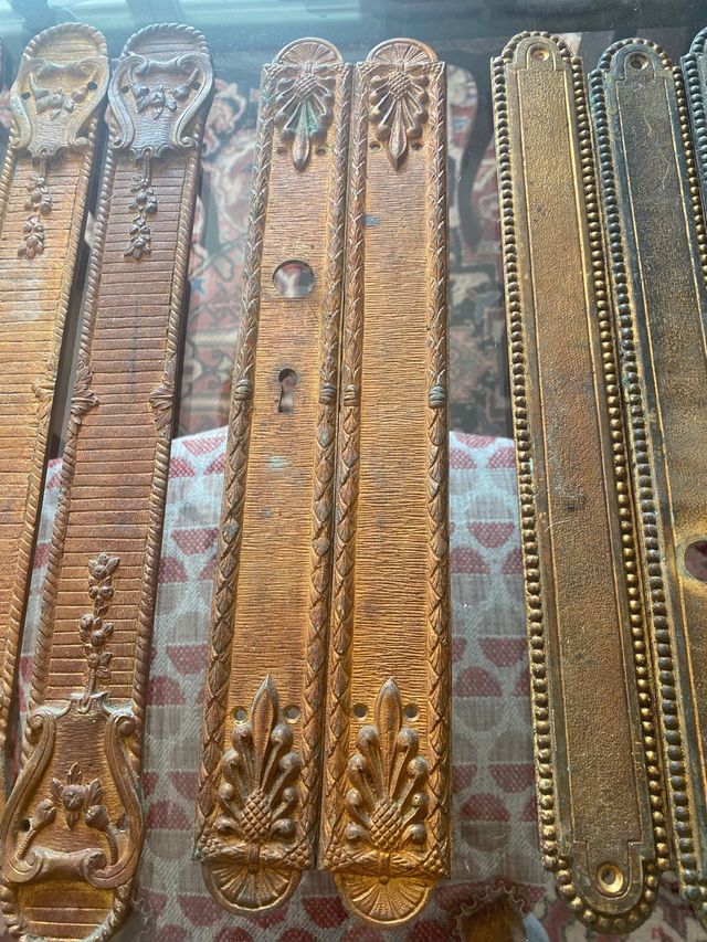 Tapas Antiguas Bronce Puertas