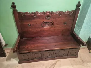 Banco escaño de madera de castaño con almacenaje