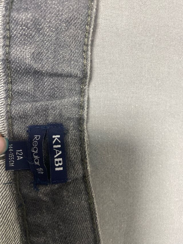 Pantalón vaquero niño Kiabi gris 12 años