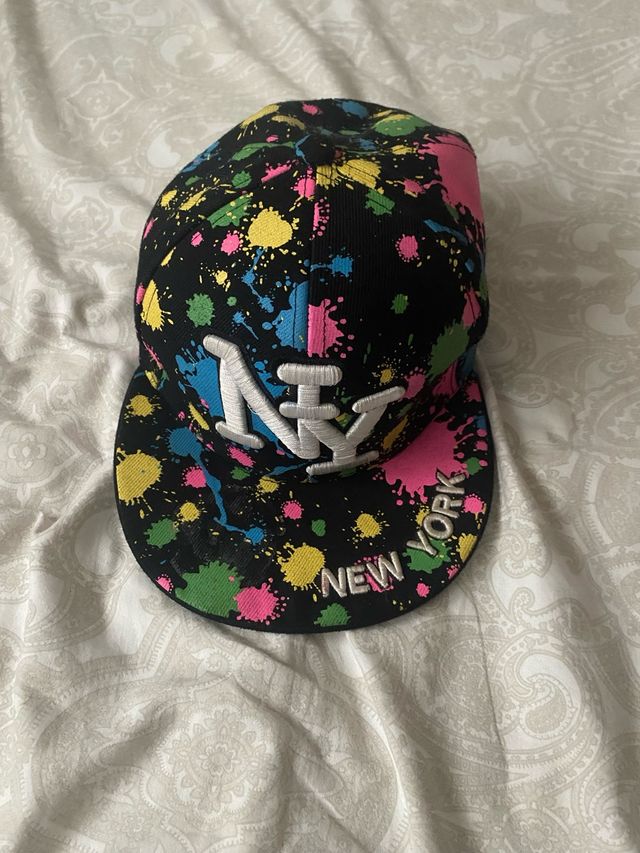 Gorra New Era NY Talla M (7 1/8) Salpicaduras