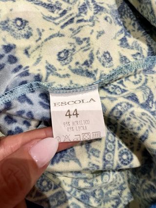 Camiseta Escolá cuello alto azul talla L