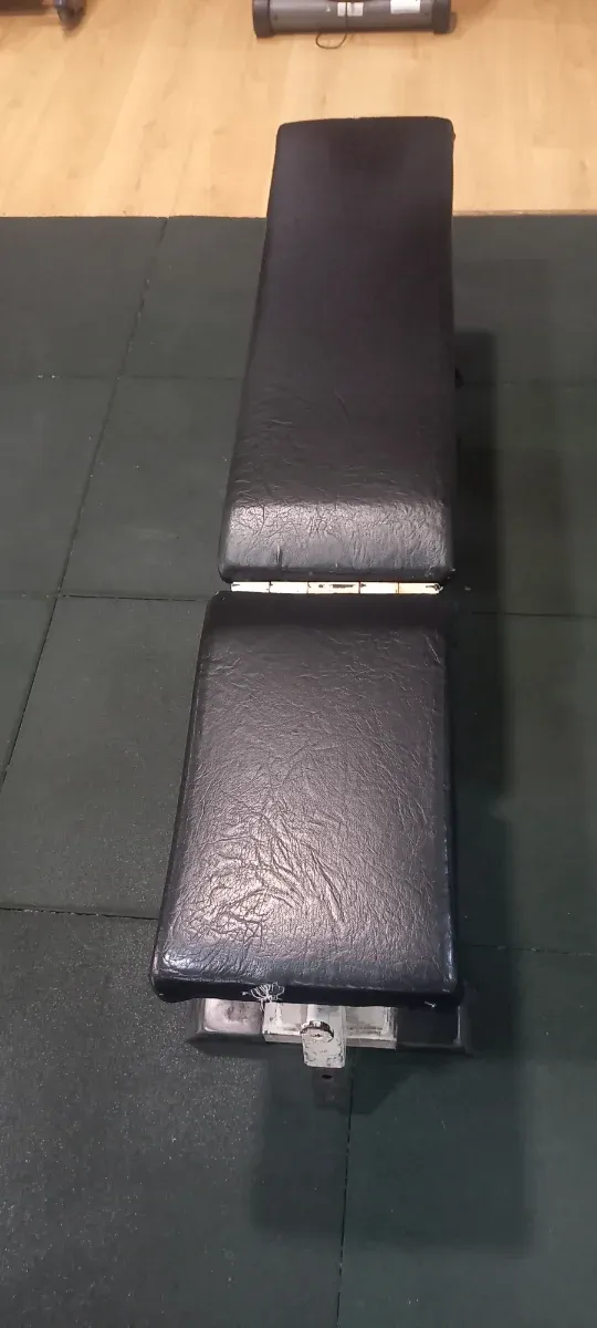 Banco de gimnasio ajustable