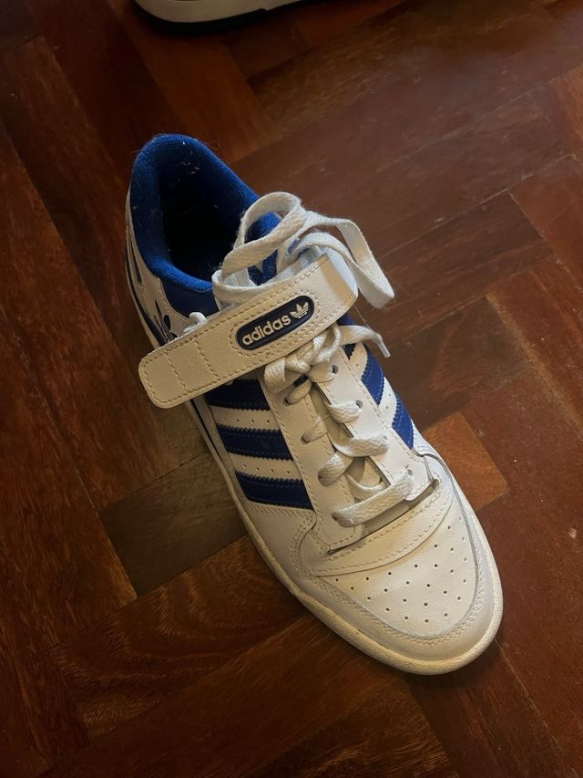 Adidas Blancas y Azules Talla 38