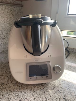 Termomix TM5 con utensilios