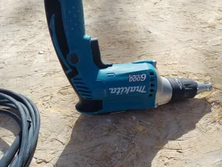 Taladro Makita PB6300R para Pladur