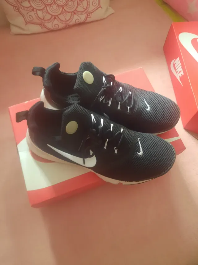Zapatillas Nike Originales Talla 43
