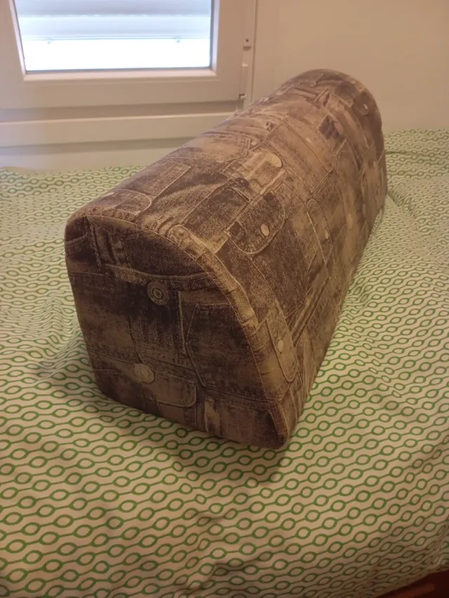 Cojín respaldo cabecero tela