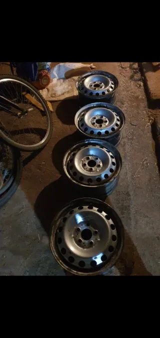 Llantas Mercedes Viano 16 chapa