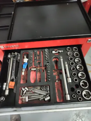 Carro Wurth 7 cajones con herramientas