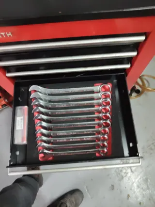 Carro Wurth 7 cajones con herramientas