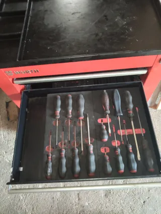 Carro Wurth 7 cajones con herramientas