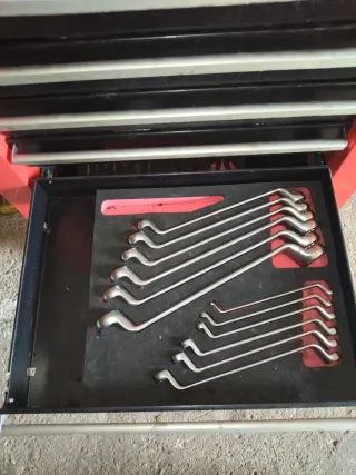 Carro Wurth 7 cajones con herramientas