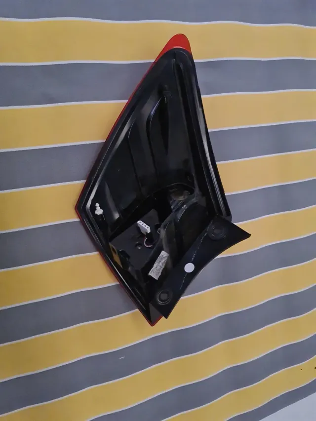 Piloto Trasero Dcho Nissan Qashqai J10 SUV