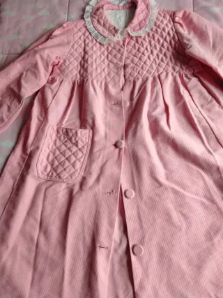 Bata infantil rosa acolchada 8/9 años