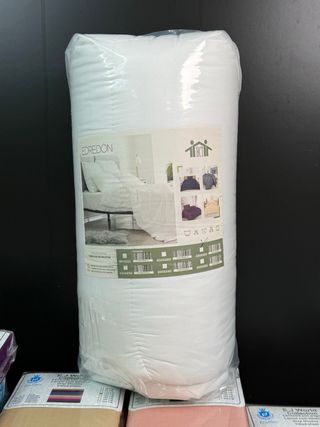 Edredón Suave y Cálido – 100% Poliéster