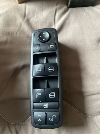 Botonera Elevalunas Mercedes