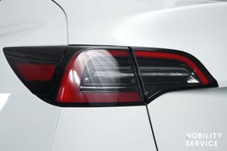 Tesla Model Y Gran Autonomía 4WD