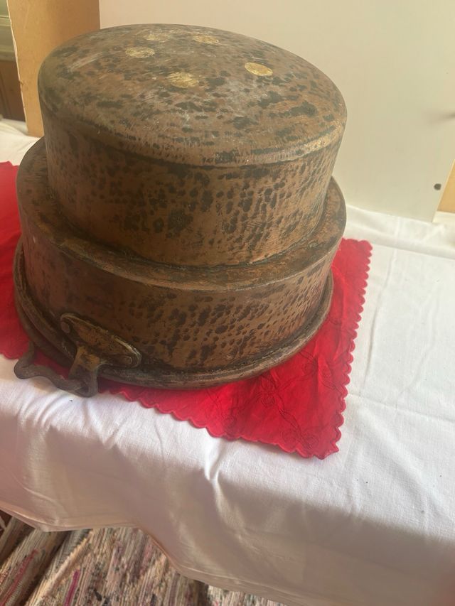 Antico paiolo in rame