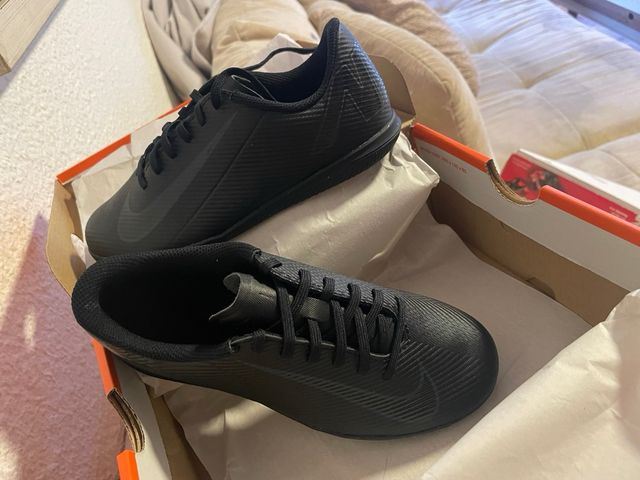 Zapatillas Nike JR VAPOR 16 CLUB IC Talla 35